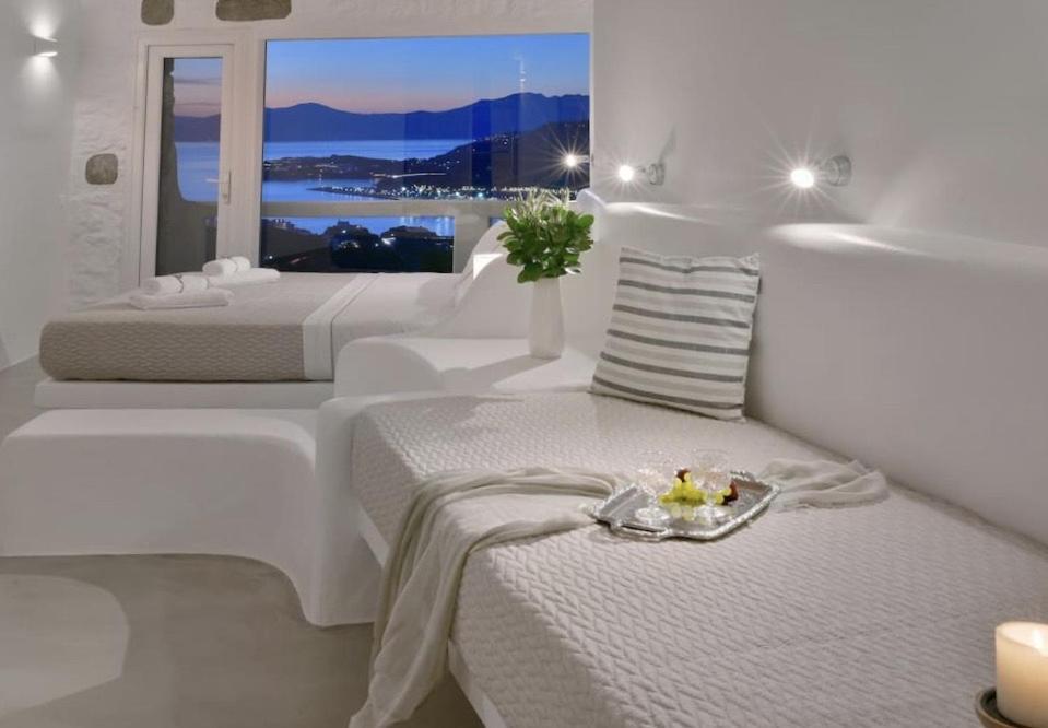 Crystal Suites Mykonos Town ภายนอก รูปภาพ
